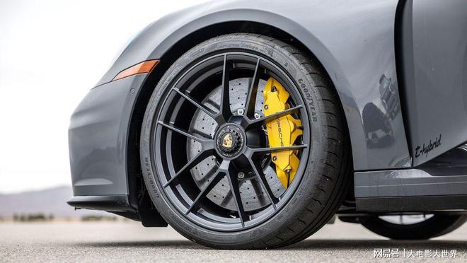 1 GTS T-Hybrid 首次测试电子pg游戏2025 款保时捷 91(图3)